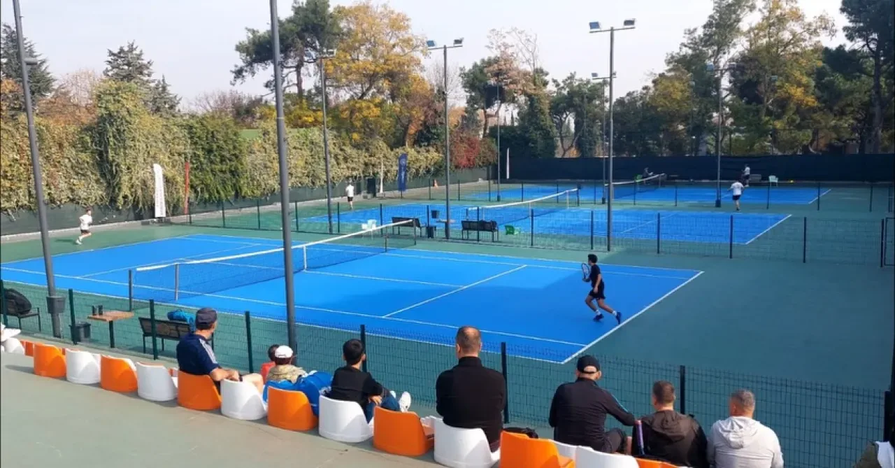 Tenis Büyükler İl Birinciliği Müsabakaları Altıeylül'de Tamamlandı Tenis Büyükler İl Birinciliği Müsabakaları Altıeylül'de Tamamlandı