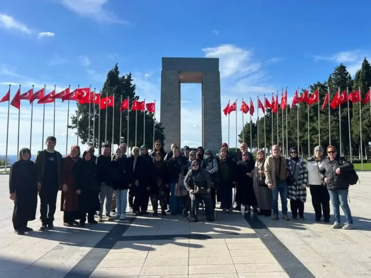 Balya Belediyesi Hemşehrilerini Çanakkale Gezisi ile Buluşturdu Balya Belediyesi Hemşehrilerini Çanakkale Gezisi ile Buluşturdu