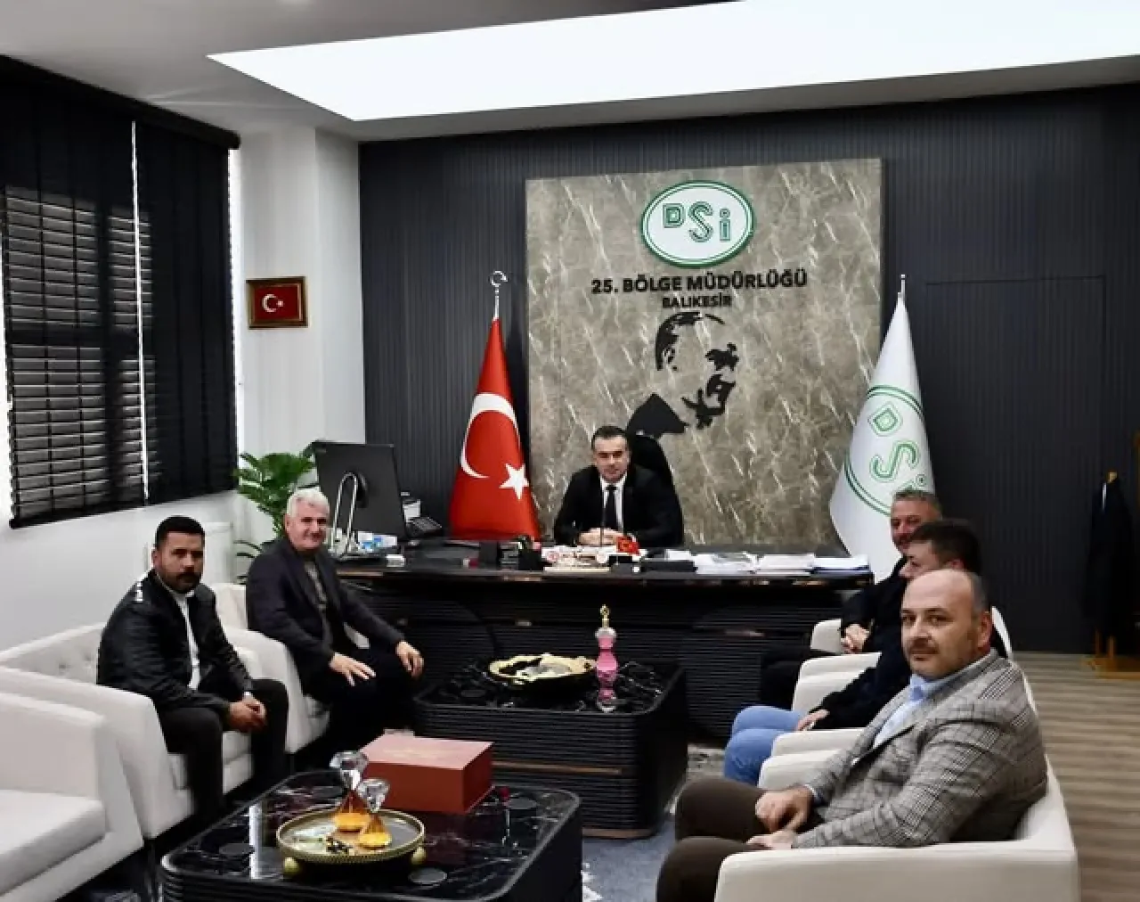 DSİ 25. Bölge Müdürü Olcay Çubukcu, Savaştepe Heyetini Ağırladı DSİ 25. Bölge Müdürü Olcay Çubukcu, Savaştepe Heyetini Ağırladı