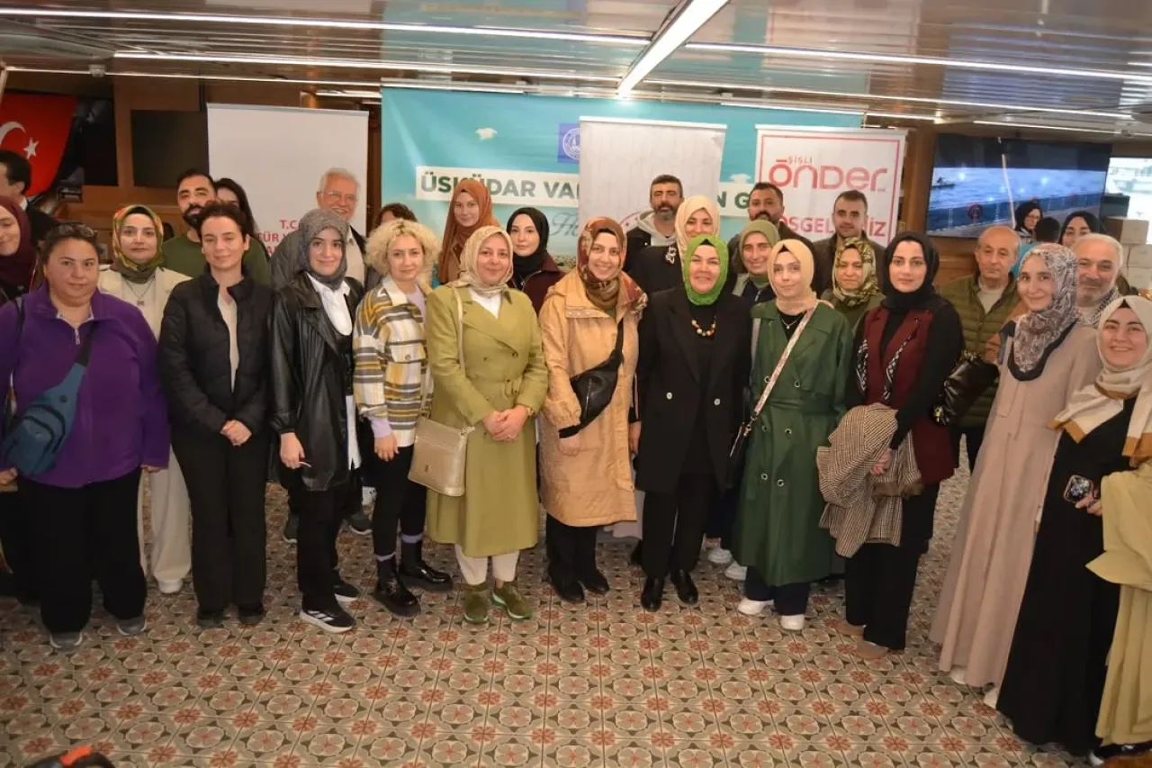 Şişli'de Öğretmenler için Motivasyon ve Dayanışma Gezisi Düzenlendi Şişli'de Öğretmenler için Motivasyon ve Dayanışma Gezisi Düzenlendi