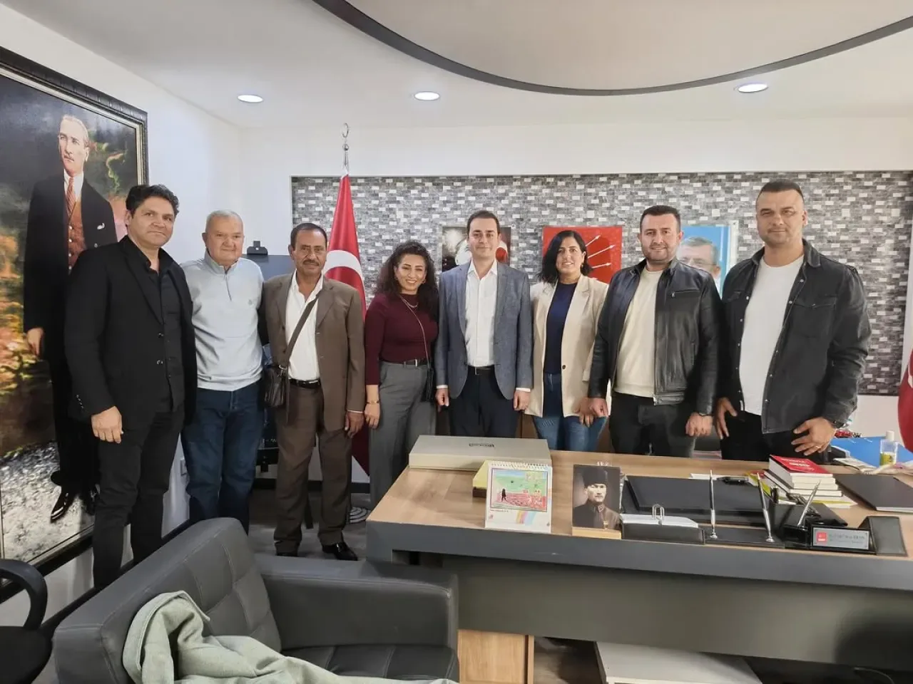 Muratpaşa CHP İlçe Başkanlığı Mahalle Üyeleriyle Buluştu Muratpaşa CHP İlçe Başkanlığı Mahalle Üyeleriyle Buluştu