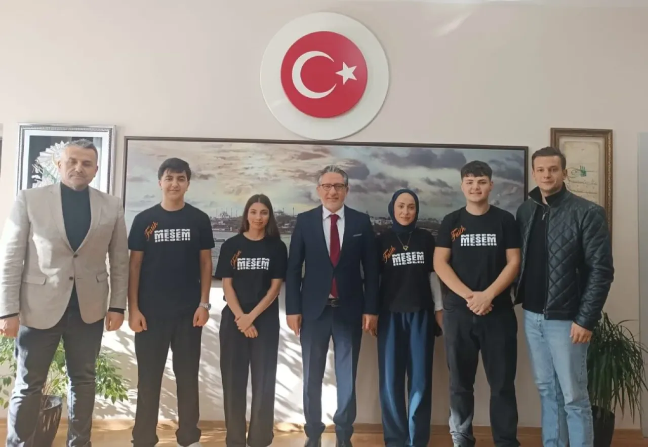 Fatih Mesleki Eğitim Merkezi, İlçe Milli Eğitim Müdürü'nü Ziyaret Etti Fatih Mesleki Eğitim Merkezi, İlçe Milli Eğitim Müdürü'nü Ziyaret Etti
