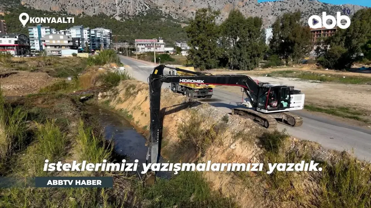 Antalya'da Sel Riskine Karşı 10 Kilometrelik Temizlik Seferberliği Antalya'da Sel Riskine Karşı 10 Kilometrelik Temizlik Seferberliği