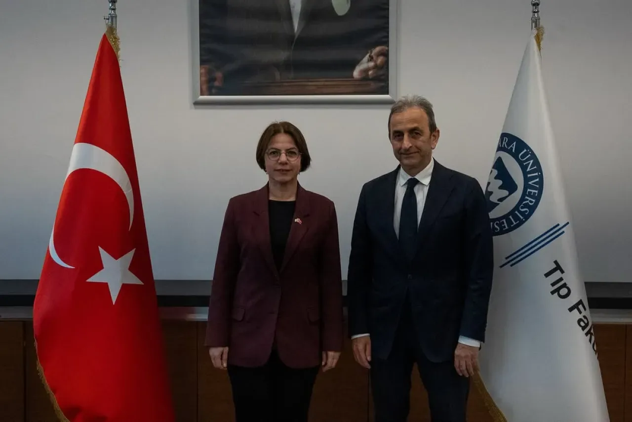 Maltepe Belediye Başkanı Esin Köymen, Marmara Üniversitesi ve Conrad Mühendislik'te İstişarede Bulundu Maltepe Belediye Başkanı Esin Köymen, Marmara Üniversitesi ve Conrad Mühendislik'te İstişarede Bulundu