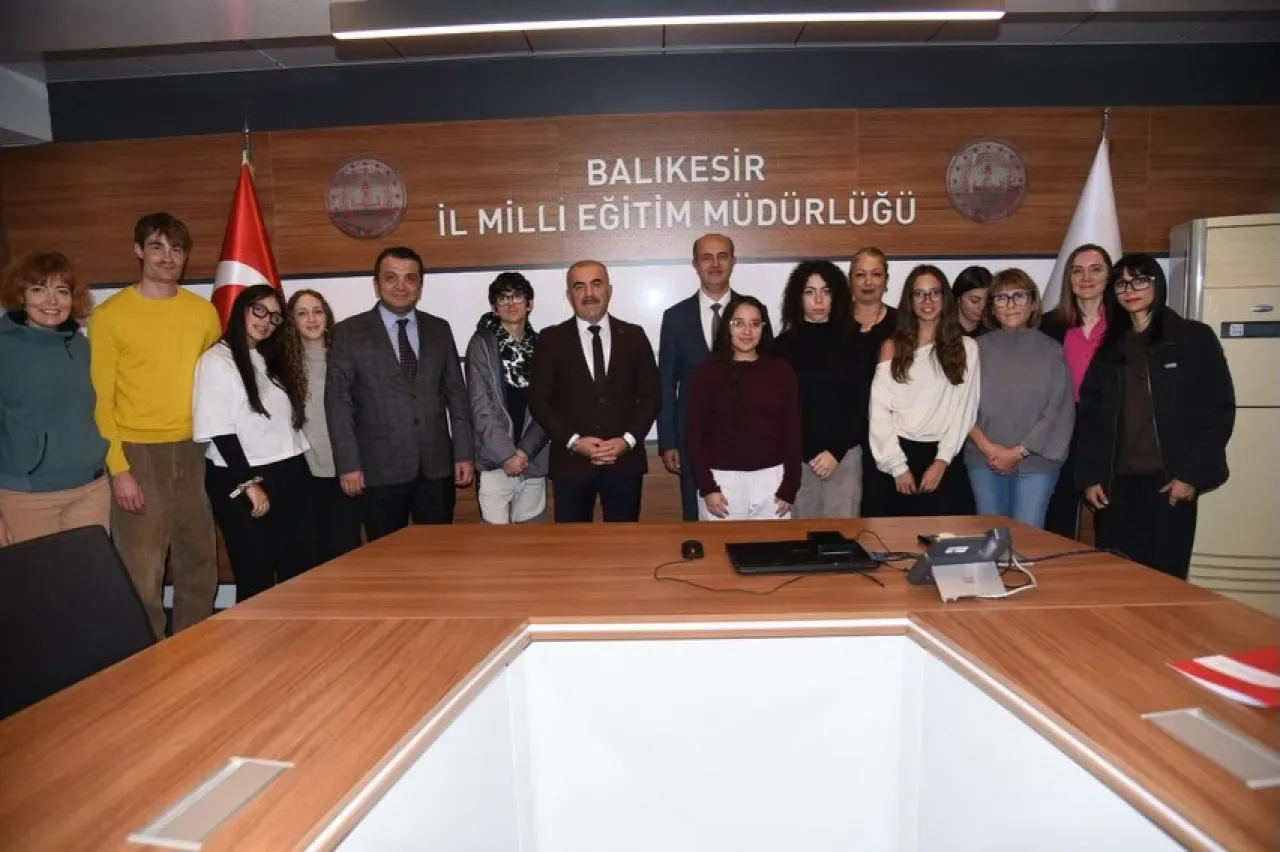Erasmus Projesi Kapsamında İtalyan Misafirler Balıkesir'de Erasmus Projesi Kapsamında İtalyan Misafirler Balıkesir'de