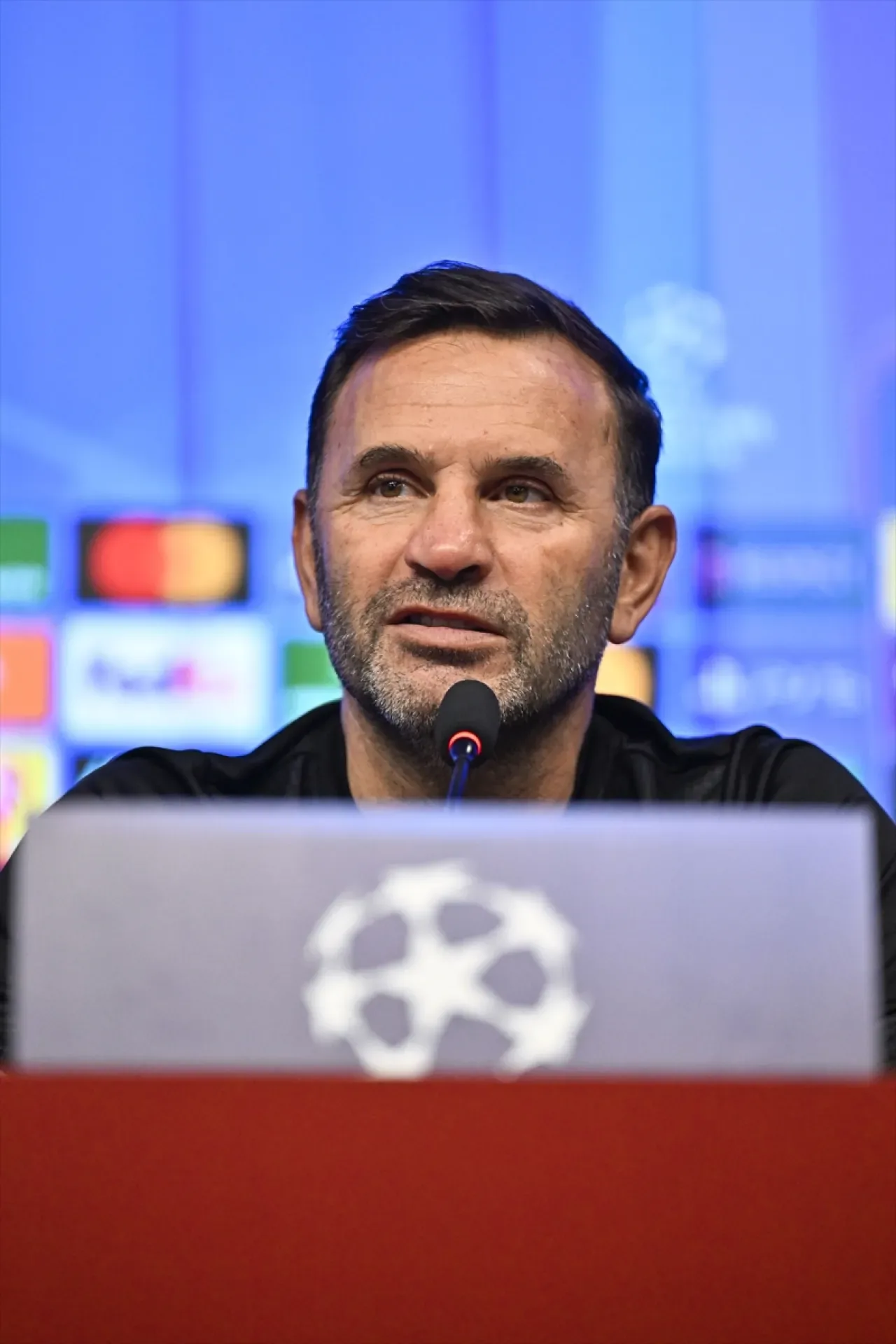 Galatasaray'da Fenerbahçe Derbi Hazırlığı: Okan Buruk'tan Kritik Açıklamalar Galatasaray'da Fenerbahçe Derbi Hazırlığı: Okan Buruk'tan Kritik Açıklamalar