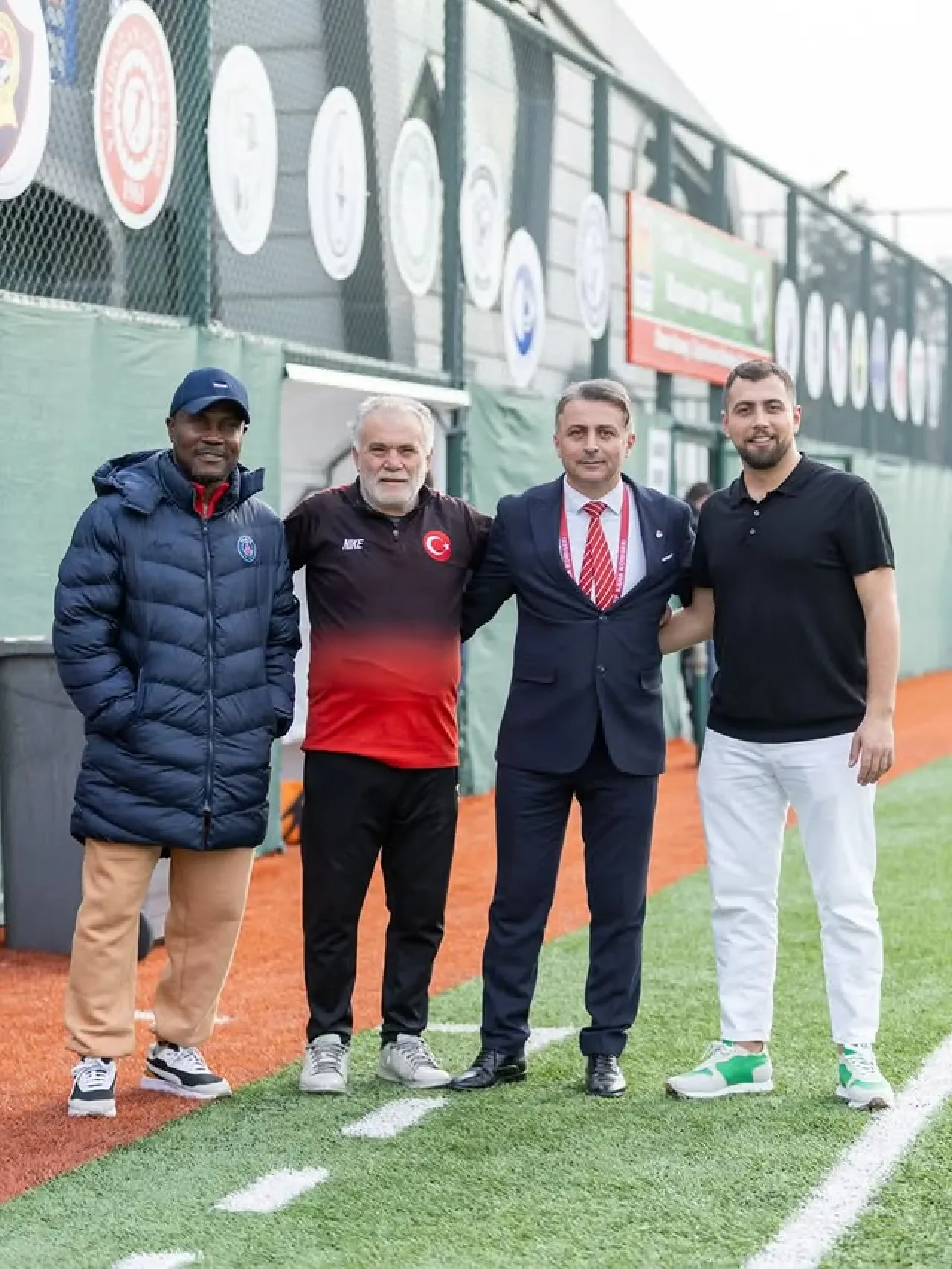Zeytinburnu Spor Kulübü Şampiyonluk Yolunda Liderliğe Oynuyor Zeytinburnu Spor Kulübü Şampiyonluk Yolunda Liderliğe Oynuyor