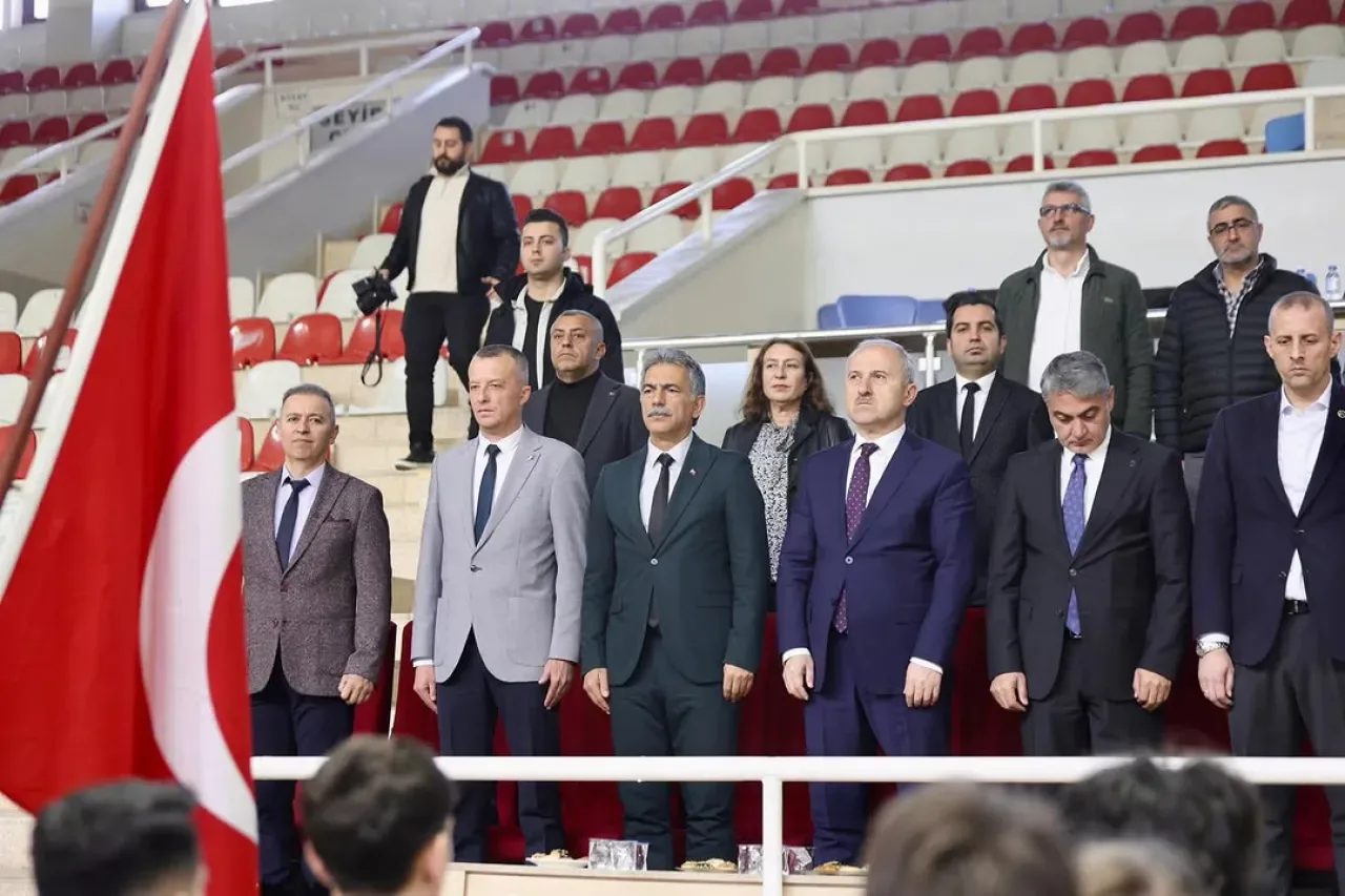 Gemlik'te Masa Tenisi Motivasyon Kampı Genç Sporcuları Buluşturdu Gemlik'te Masa Tenisi Motivasyon Kampı Genç Sporcuları Buluşturdu
