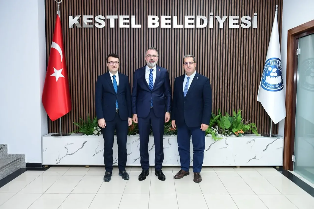 Bursa Kestel'de Ekonomik ve Sosyal Kalkınma İçin İş Birliği Toplantısı Bursa Kestel'de Ekonomik ve Sosyal Kalkınma İçin İş Birliği Toplantısı