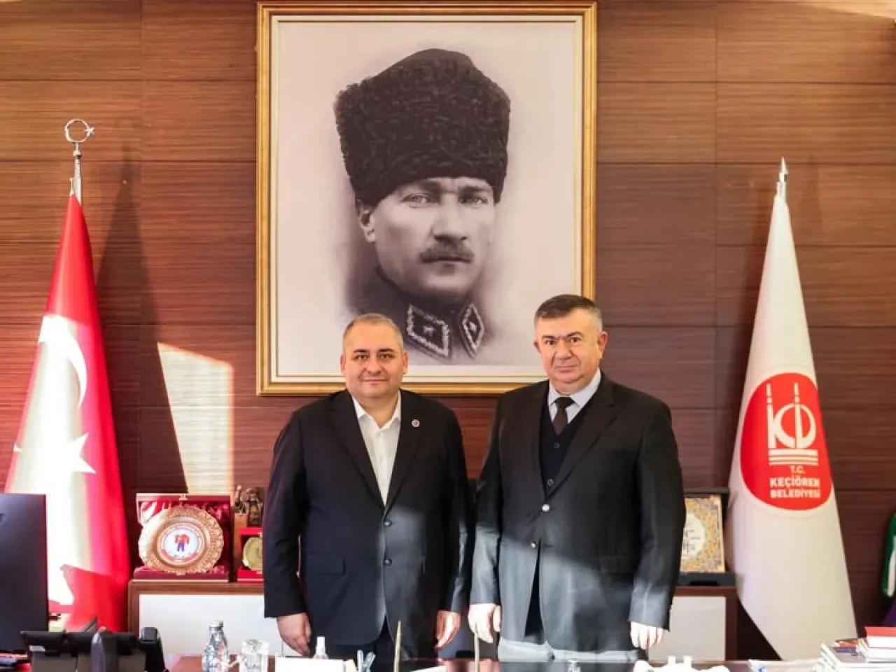 CHP'li Keçiören Belediye Başkan Adayı Mesut Özarslan, Vakıf Temsilcisini Ağırladı CHP'li Keçiören Belediye Başkan Adayı Mesut Özarslan, Vakıf Temsilcisini Ağırladı