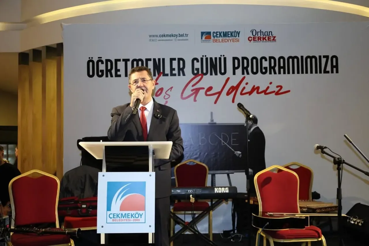 Çekmeköy Belediyesi'nden Öğretmenler Günü Kutlaması Çekmeköy Belediyesi'nden Öğretmenler Günü Kutlaması