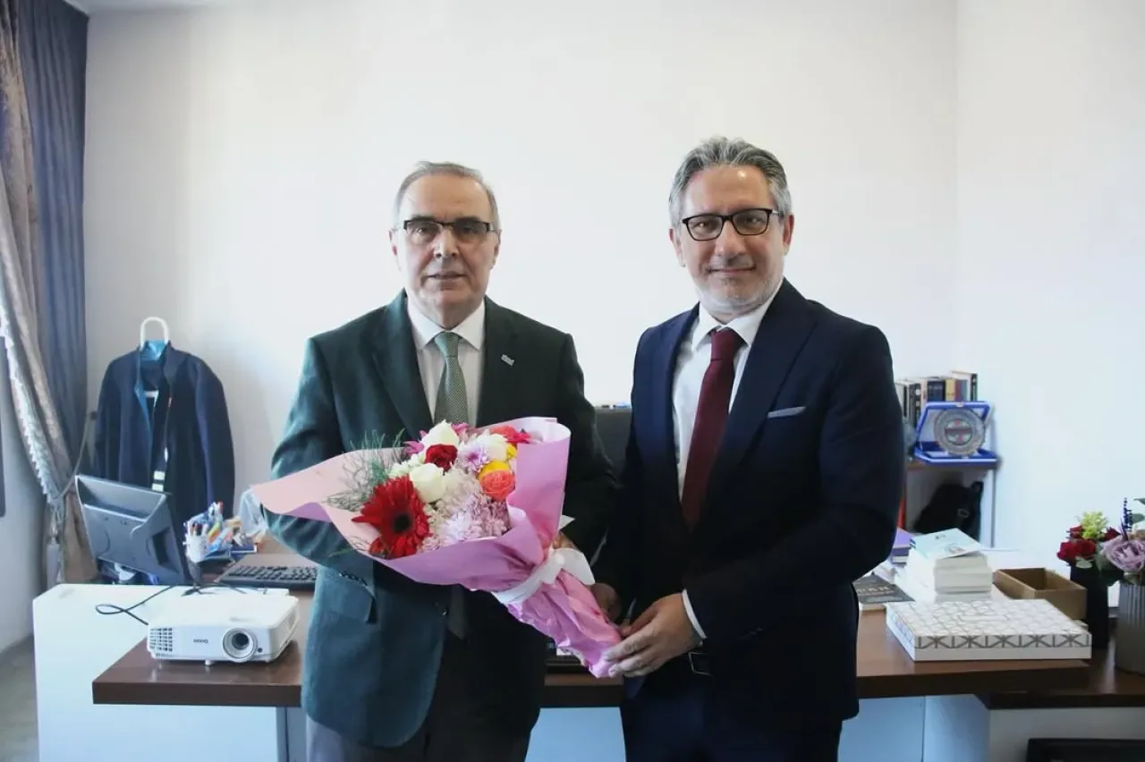 Fatih İlçe Milli Eğitim Müdürü Çepni, Öğretmenler Günü'nde Biruni Üniversitesi'nde Fatih İlçe Milli Eğitim Müdürü Çepni, Öğretmenler Günü'nde Biruni Üniversitesi'nde