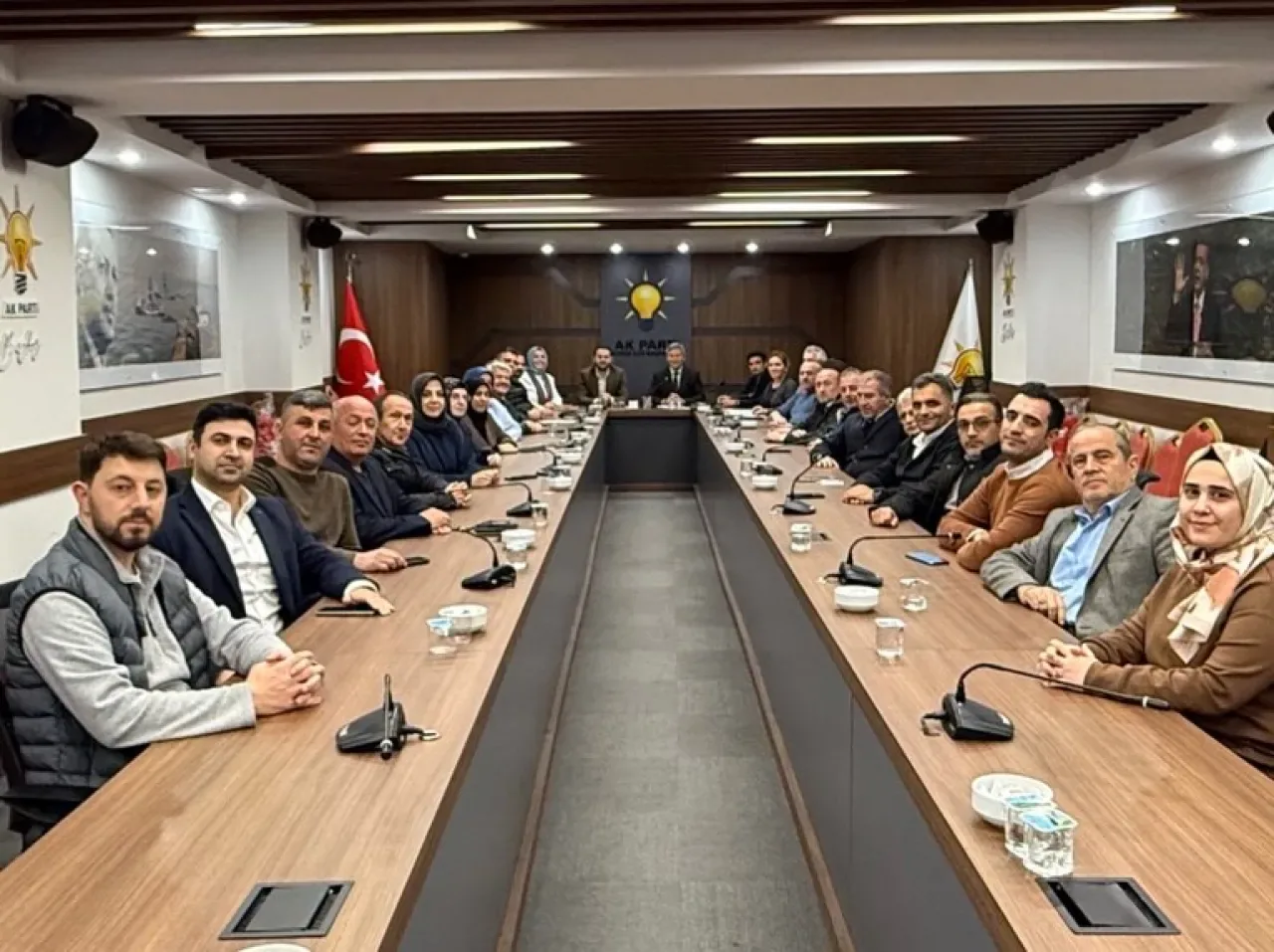 AK Parti Beykoz'da Haftalık Olağan Yönetim Kurulu Toplantısı Yapıldı AK Parti Beykoz'da Haftalık Olağan Yönetim Kurulu Toplantısı Yapıldı