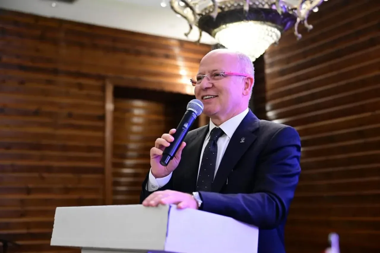 AK Parti Bursa İl Başkanı Davut Gürkan, Osmangazi Teşkilatı ile Buluştu AK Parti Bursa İl Başkanı Davut Gürkan, Osmangazi Teşkilatı ile Buluştu