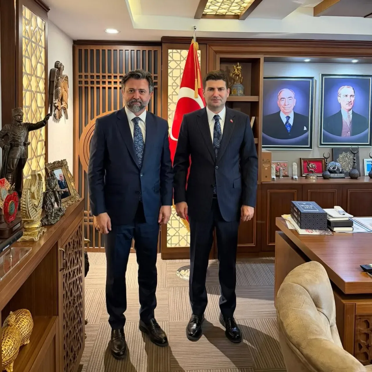 MHP Antalya İl Başkanlığı ve Ülkü Ocakları, Genel Başkan Ahmet Yiğit Yıldırım'ı Ziyaret Etti MHP Antalya İl Başkanlığı ve Ülkü Ocakları, Genel Başkan Ahmet Yiğit Yıldırım'ı Ziyaret Etti