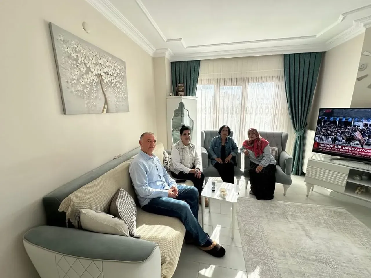 MHP Maltepe İlçe Teşkilatından İdealtepe Mahallesinde Sosyal Sorumluluk Ziyareti MHP Maltepe İlçe Teşkilatından İdealtepe Mahallesinde Sosyal Sorumluluk Ziyareti