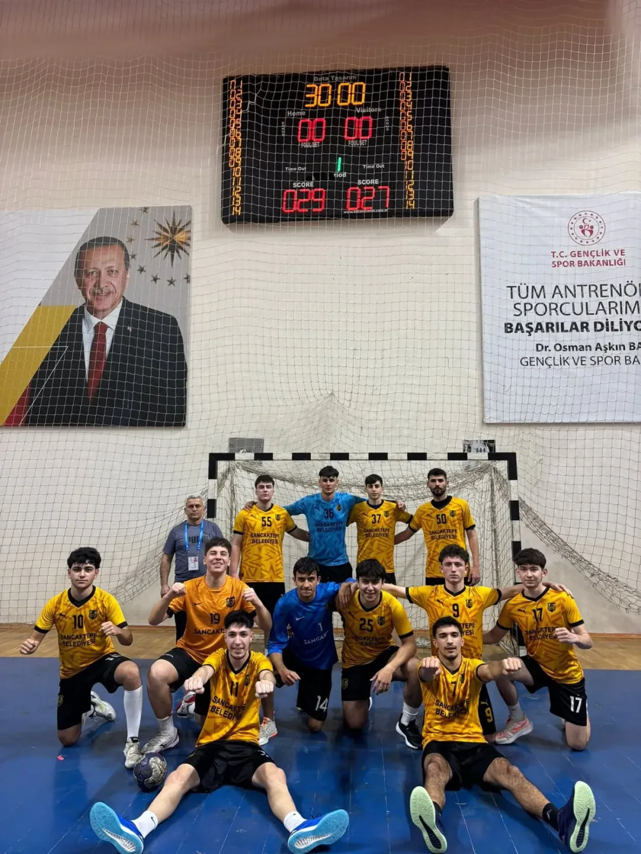Sancaktepe Belediye Spor Genç Erkek Hentbol Takımı, İtülüler SK'yı Mağlup Etti Sancaktepe Belediye Spor Genç Erkek Hentbol Takımı, İtülüler SK'yı Mağlup Etti
