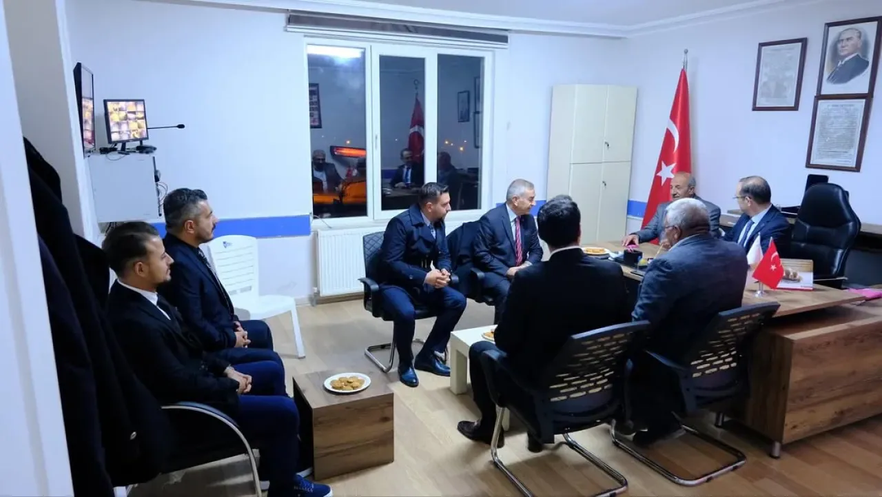 MHP Gölbaşı İlçe Teşkilatından Mahalle Ziyaretleri MHP Gölbaşı İlçe Teşkilatından Mahalle Ziyaretleri