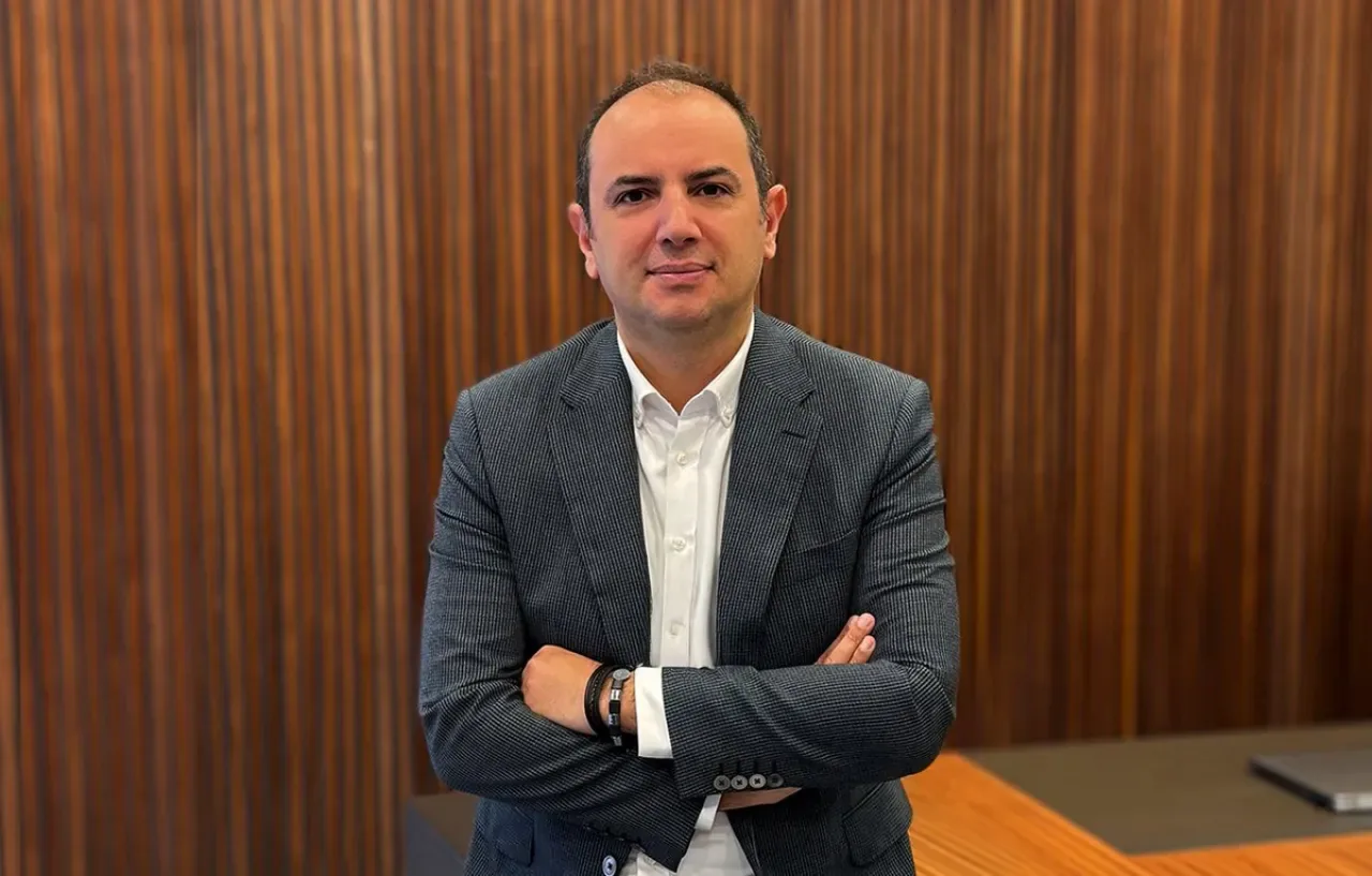 Yapay Zeka E-Ticarette Dolandırıcılıkla Mücadelede Öne Çıkıyor: 100 Milyon TL'lik Girişim Engellendi Yapay Zeka E-Ticarette Dolandırıcılıkla Mücadelede Öne Çıkıyor: 100 Milyon TL'lik Girişim Engellendi
