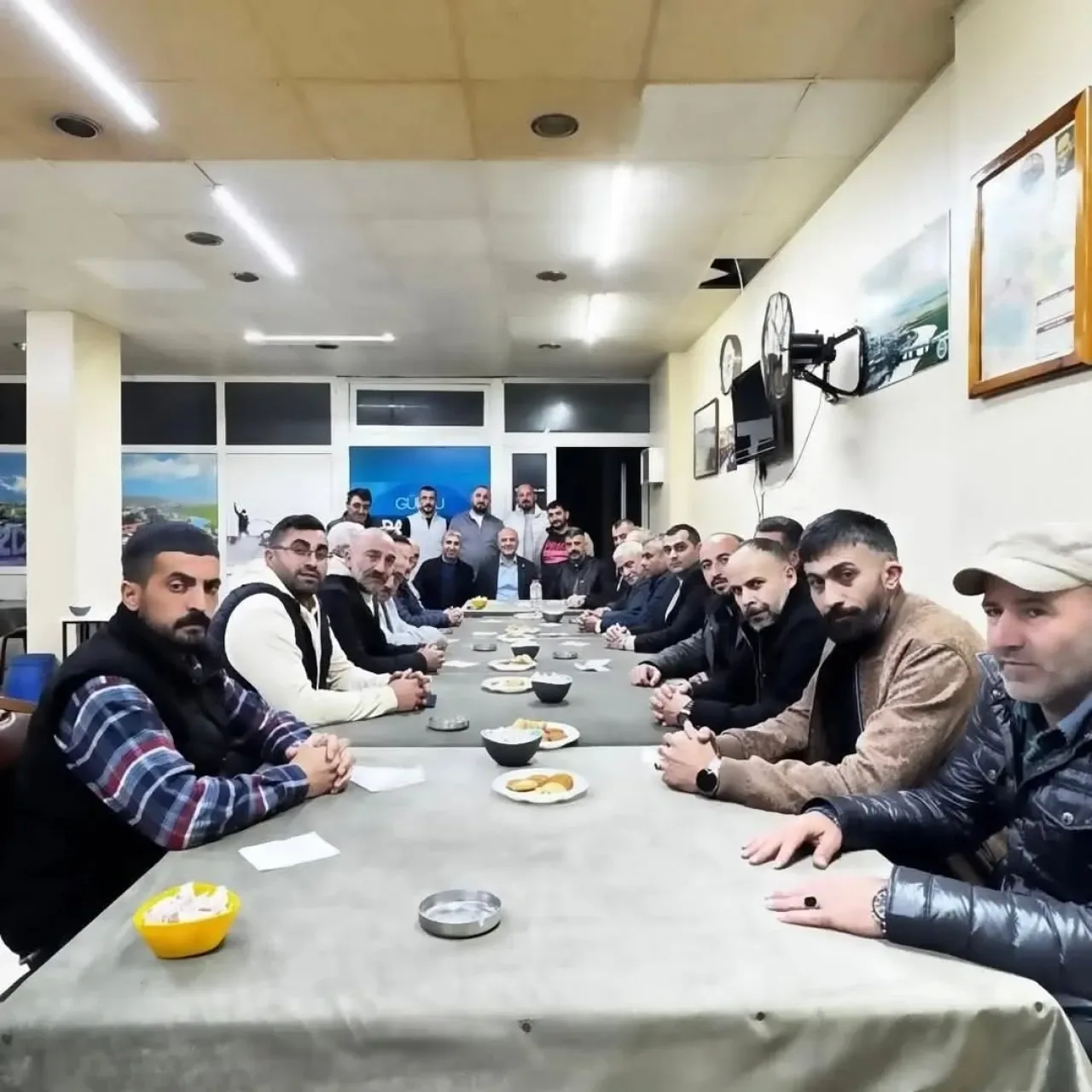MHP'den Gürsu Ardahanlılar Derneği'ne Ziyaret MHP'den Gürsu Ardahanlılar Derneği'ne Ziyaret