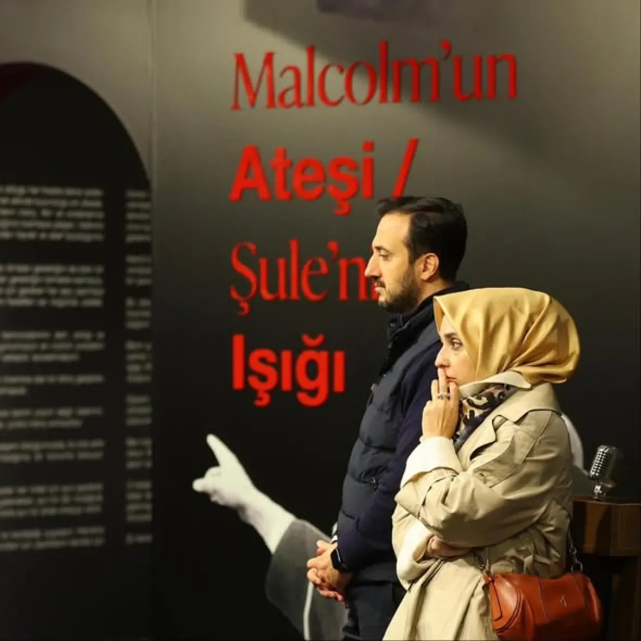 Bağcılar Belediye Başkanı Abdullah Özdemir, Yankılar Sergisi'ni Ziyaret Etti Bağcılar Belediye Başkanı Abdullah Özdemir, Yankılar Sergisi'ni Ziyaret Etti