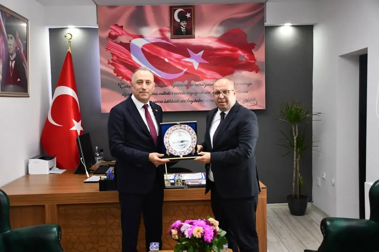 Balıkesir Gençlik ve Spor İl Müdürü Adem Özalp, Susurluk ve Manyas Kaymakamlarını Ziyaret Etti Balıkesir Gençlik ve Spor İl Müdürü Adem Özalp, Susurluk ve Manyas Kaymakamlarını Ziyaret Etti