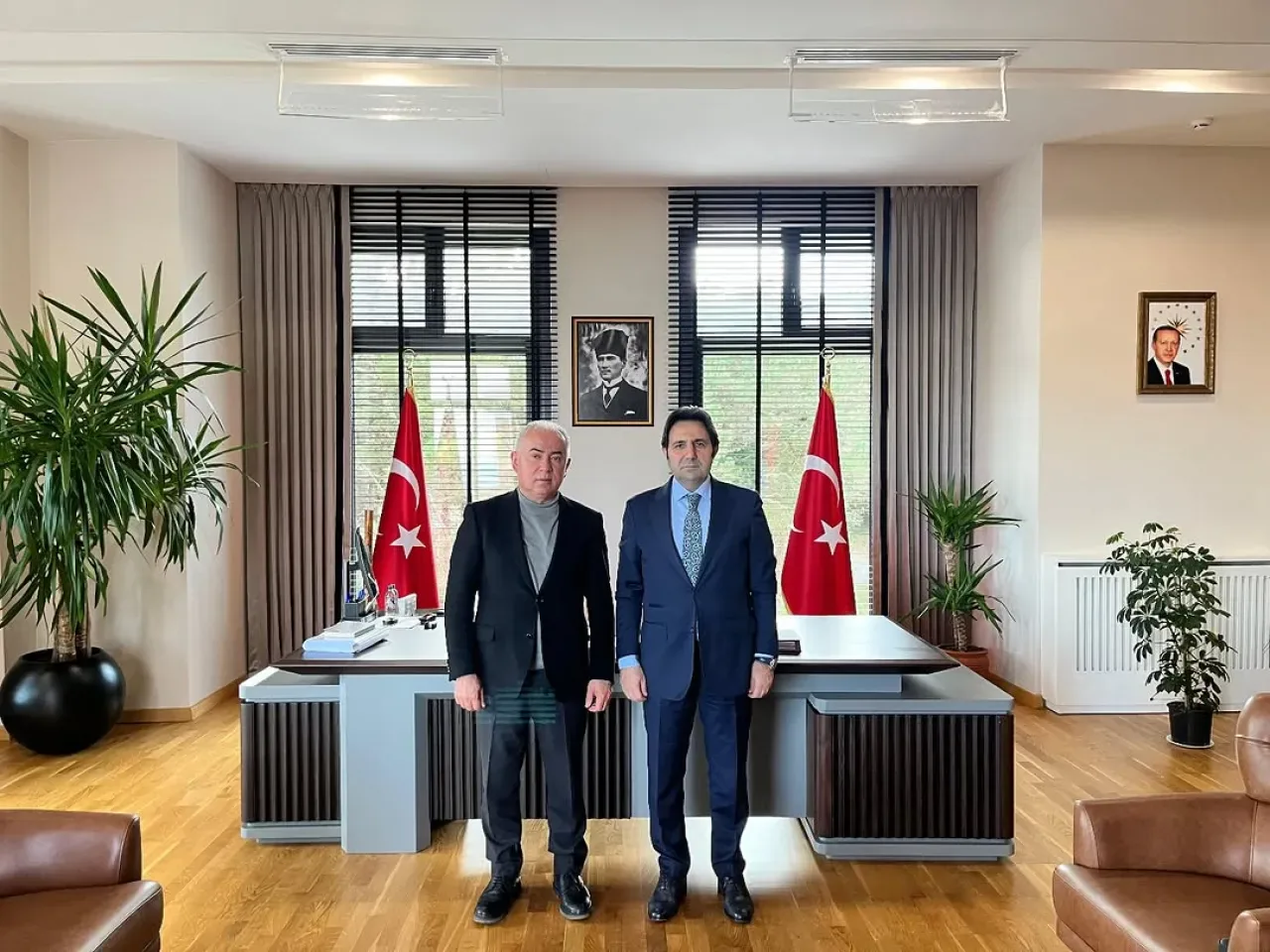 Şile Kaymakamlığı'na Zeytinburnu Kaymakamı Dr. Adem Uslu'dan Ziyaret Şile Kaymakamlığı'na Zeytinburnu Kaymakamı Dr. Adem Uslu'dan Ziyaret