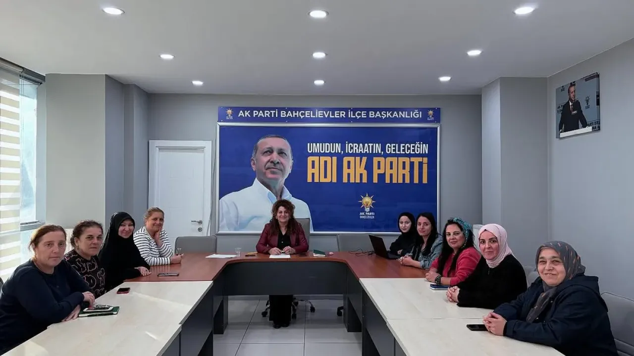 Bahçelievler AK Parti Kadın Kolları Yönetimi Toplantı Yaptı Bahçelievler AK Parti Kadın Kolları Yönetimi Toplantı Yaptı