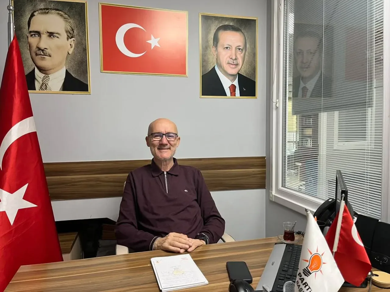 AK Parti Ümraniye İlçe Başkanlığı'nda Nöbetçi İlçe Yönetim Kurulu Üyesi Görevde AK Parti Ümraniye İlçe Başkanlığı'nda Nöbetçi İlçe Yönetim Kurulu Üyesi Görevde
