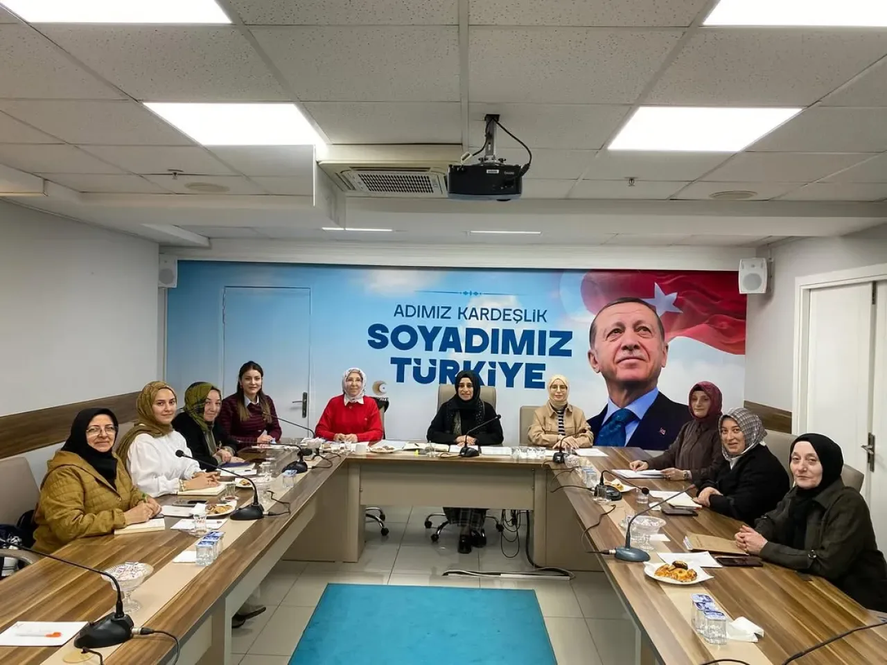 AK Parti Ümraniye Kadın Kolları Yürütme Kurulu Toplantısı Yapıldı AK Parti Ümraniye Kadın Kolları Yürütme Kurulu Toplantısı Yapıldı