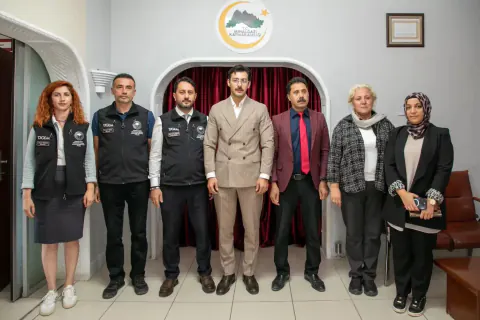 Atatürk Bahçe Kültürleri Enstitüsü'nden Mihalgazi'ye kesme çiçek teknoloji transferi