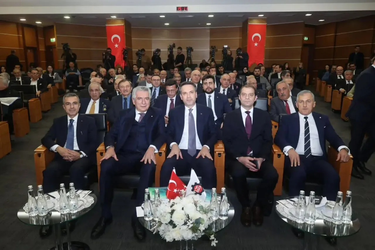 Beyoğlu Kaymakamı Atasoy, İSO Meclis Toplantısında Enerji Stratejilerini Değerlendirdi Beyoğlu Kaymakamı Atasoy, İSO Meclis Toplantısında Enerji Stratejilerini Değerlendirdi