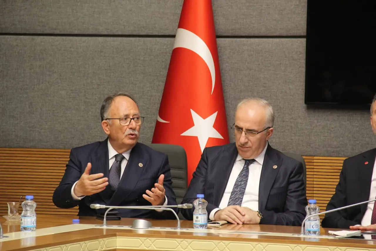 Saadet Partisi Antalya Milletvekili Kılıç, Sultanbeyli Teşkilatı ile Bir Araya Geldi Saadet Partisi Antalya Milletvekili Kılıç, Sultanbeyli Teşkilatı ile Bir Araya Geldi