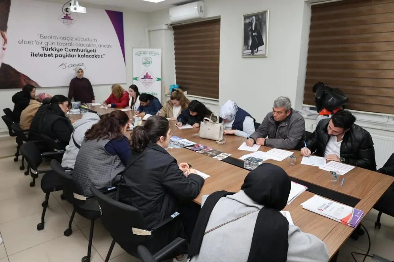 Çatalca'da Toplu Mülakatlar ile İstihdam Seferberliği Çatalca'da Toplu Mülakatlar ile İstihdam Seferberliği