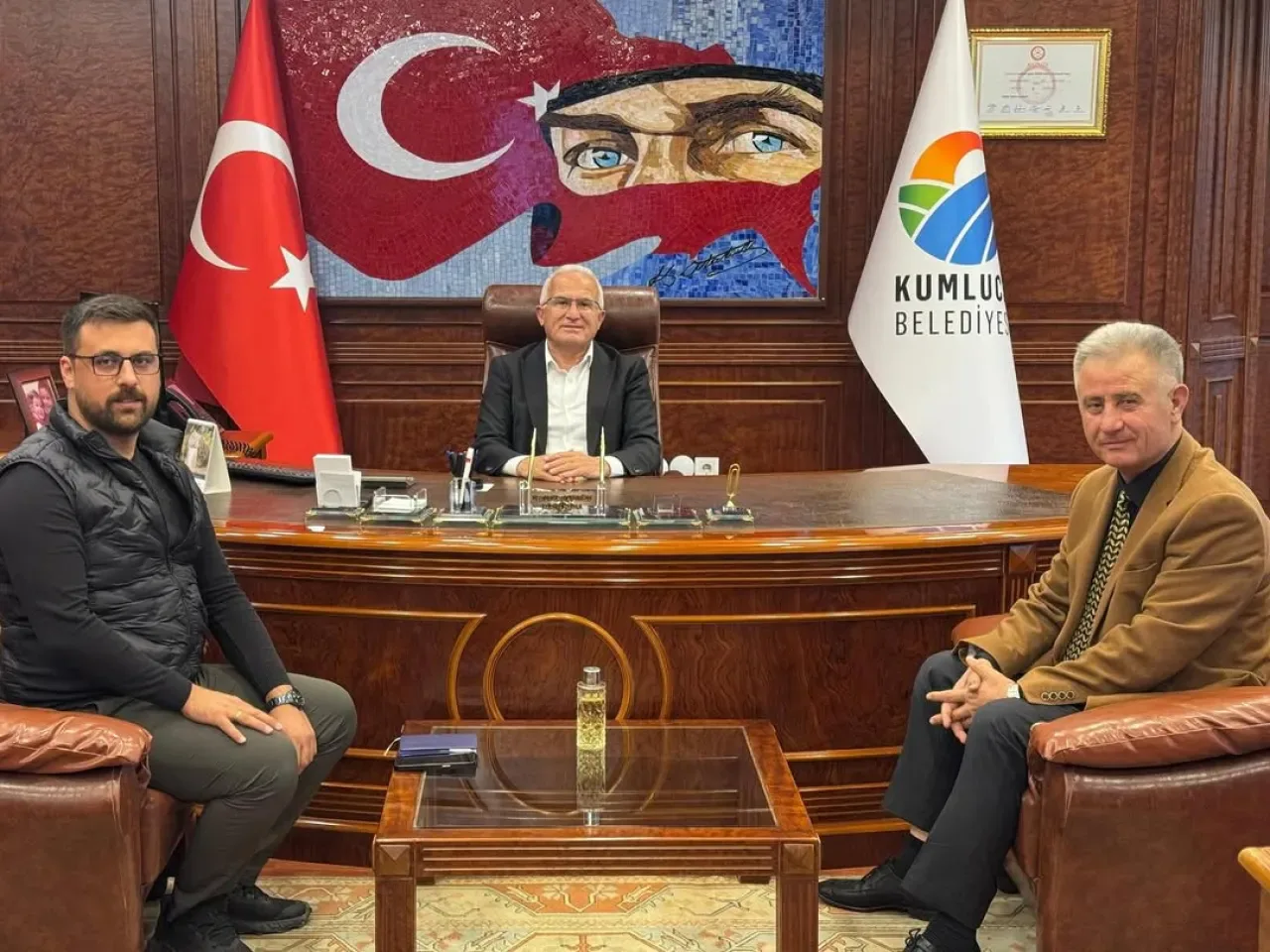 Kumluca Belediyesi, Karayolları Finike Şube Şefi'ni Ağırladı Kumluca Belediyesi, Karayolları Finike Şube Şefi'ni Ağırladı