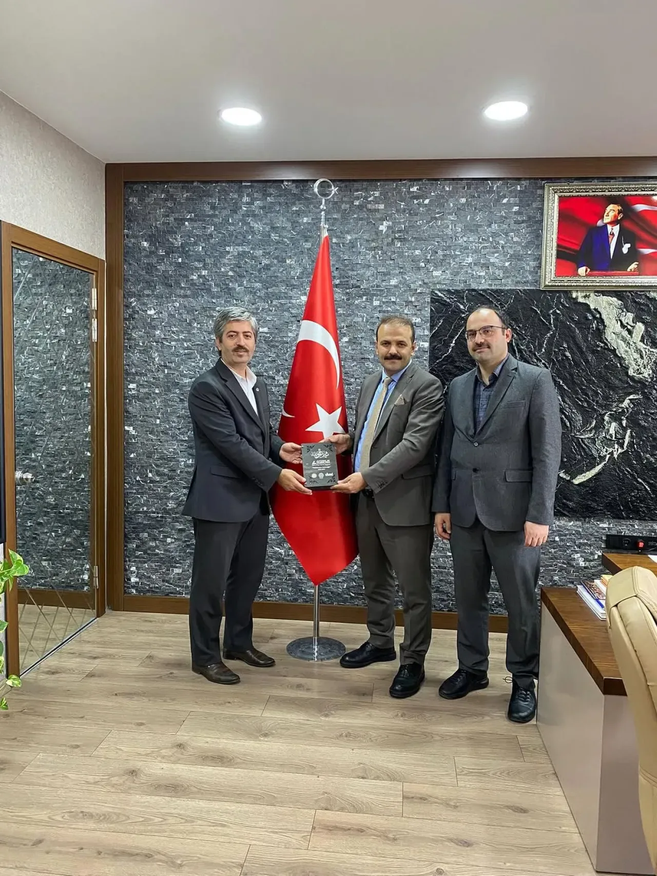 Aydınlık Yarınlara Kitap Okuma Yarışması Başladı: 5 Milyon TL Ödül Dağıtılacak Aydınlık Yarınlara Kitap Okuma Yarışması Başladı: 5 Milyon TL Ödül Dağıtılacak