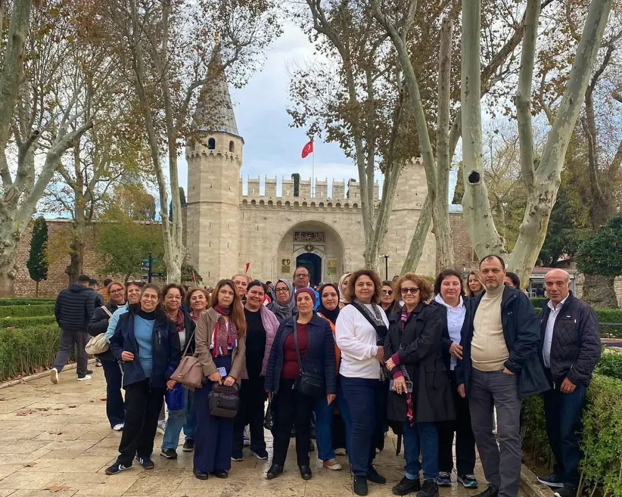 Maltepe Belediyesi Sakinleri, Topkapı Sarayı'nda Tarih ve Kültürle Buluştu Maltepe Belediyesi Sakinleri, Topkapı Sarayı'nda Tarih ve Kültürle Buluştu