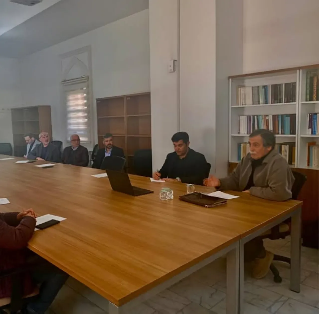 AHBVÜ İlahiyat Fakültesi'nde "Oku" Emri ve Klasik Eserler Semineri AHBVÜ İlahiyat Fakültesi'nde "Oku" Emri ve Klasik Eserler Semineri