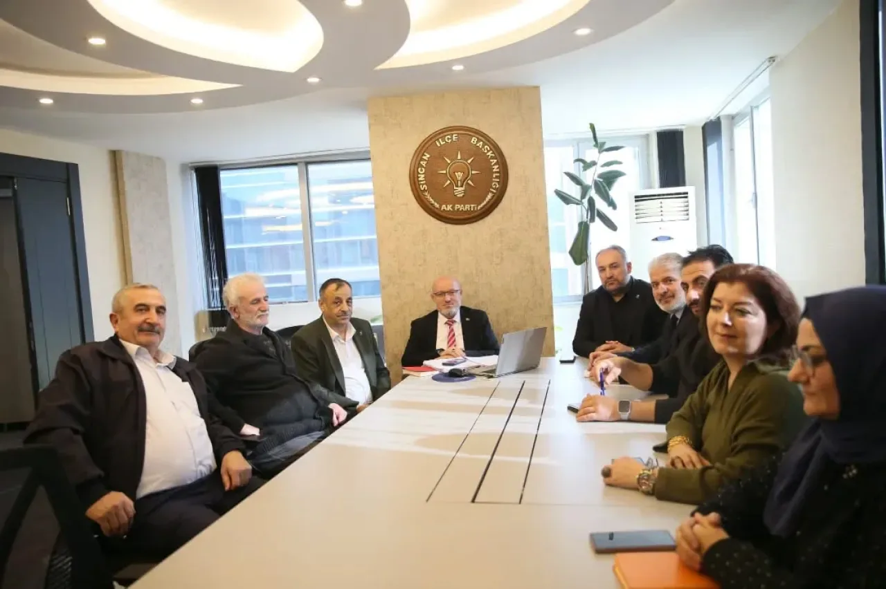 AK Parti Sincan İlçe Teşkilatı Komite Toplantısı Gerçekleştirildi AK Parti Sincan İlçe Teşkilatı Komite Toplantısı Gerçekleştirildi
