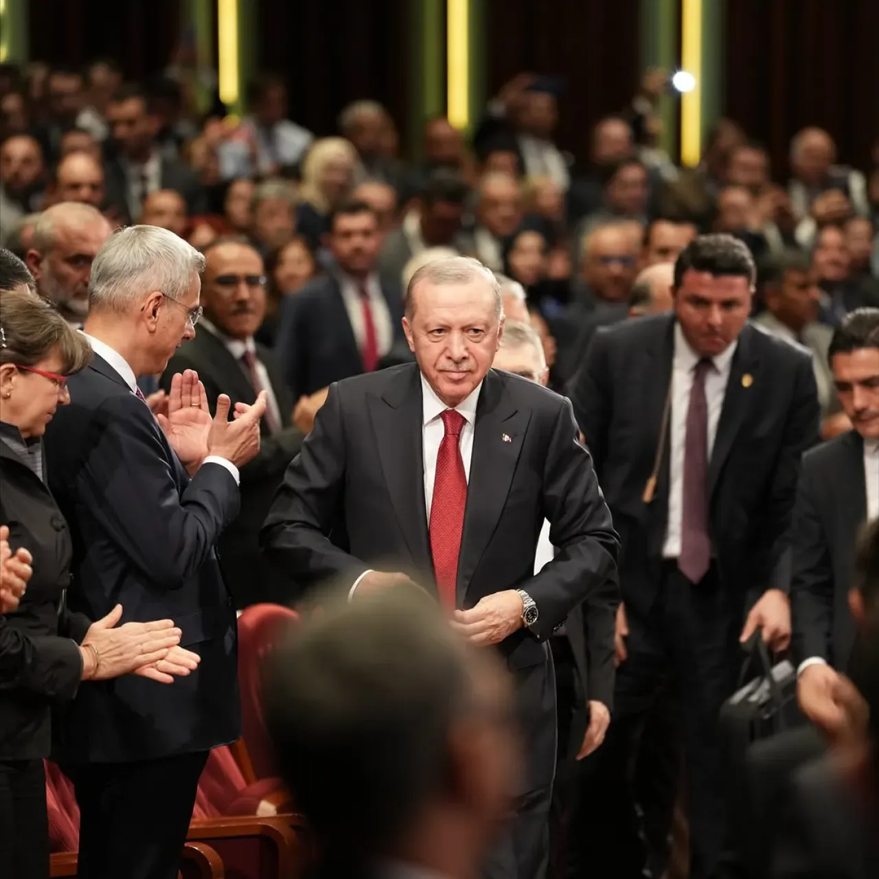 Cumhurbaşkanı Erdoğan, Türk Tıp Dünyası Kurultayı'nda Sağlıkta Millileşme Vurgusu Yaptı Cumhurbaşkanı Erdoğan, Türk Tıp Dünyası Kurultayı'nda Sağlıkta Millileşme Vurgusu Yaptı