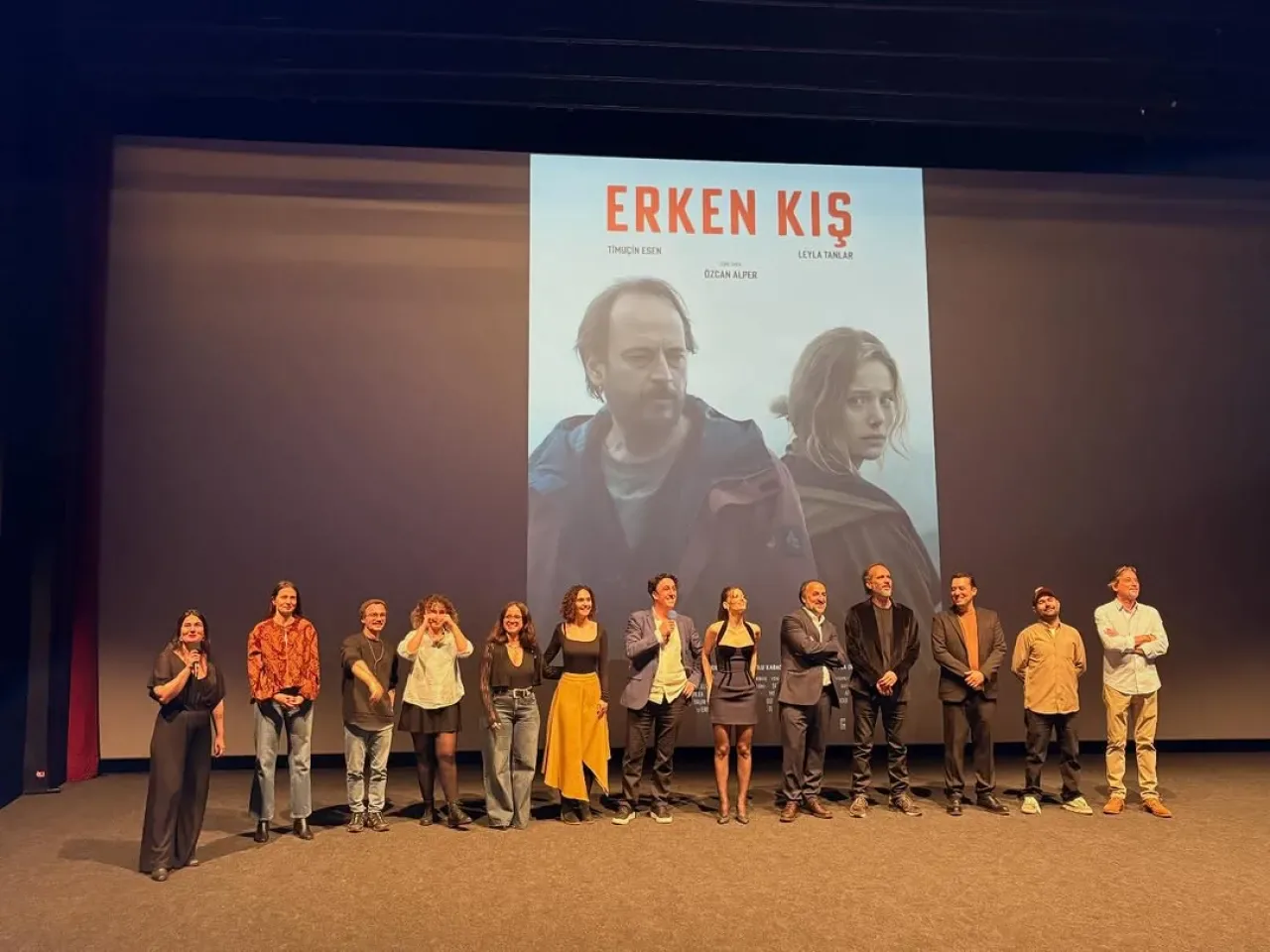 Erken Kış Filmi Galasında Yeşilay Beşiktaş Şube Başkanı da Yer Aldı Erken Kış Filmi Galasında Yeşilay Beşiktaş Şube Başkanı da Yer Aldı