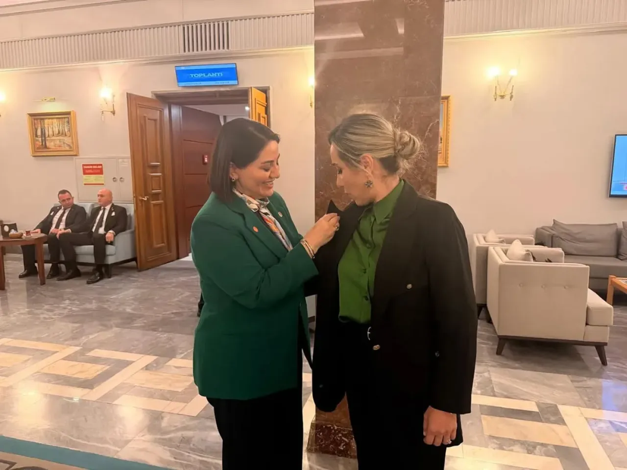 AK Partili Vural, Kadına Şiddetle Mücadele Kararlılığını Yineledi AK Partili Vural, Kadına Şiddetle Mücadele Kararlılığını Yineledi
