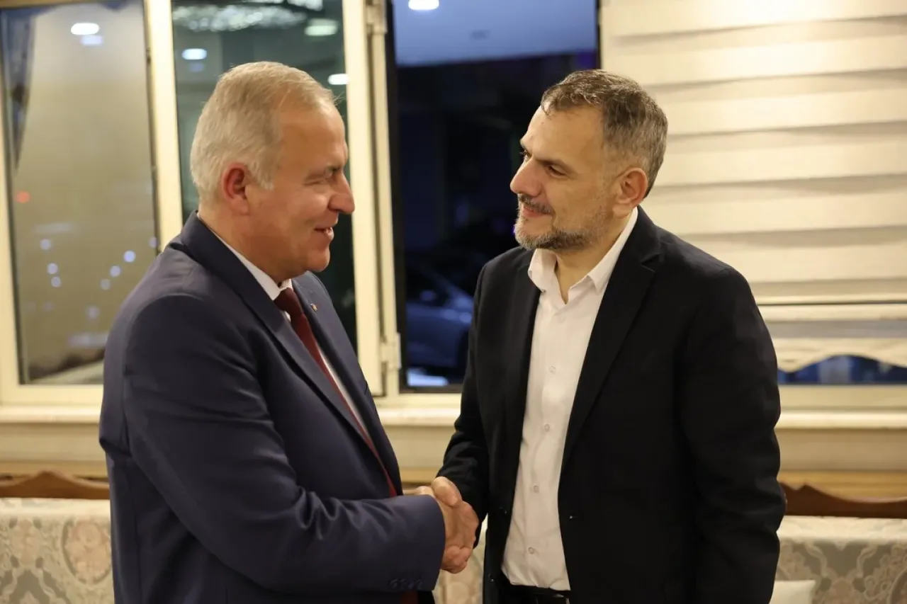 Bayrampaşa'da Eğitim Stratejileri Masaya Yatırıldı Bayrampaşa'da Eğitim Stratejileri Masaya Yatırıldı