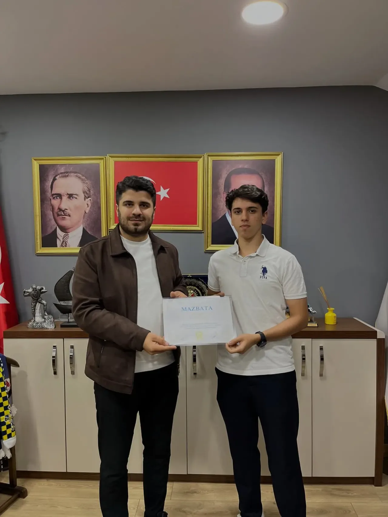 AK Parti Sultangazi Gençlik Kolları Lise Başkanı Atamasını Yaptı AK Parti Sultangazi Gençlik Kolları Lise Başkanı Atamasını Yaptı