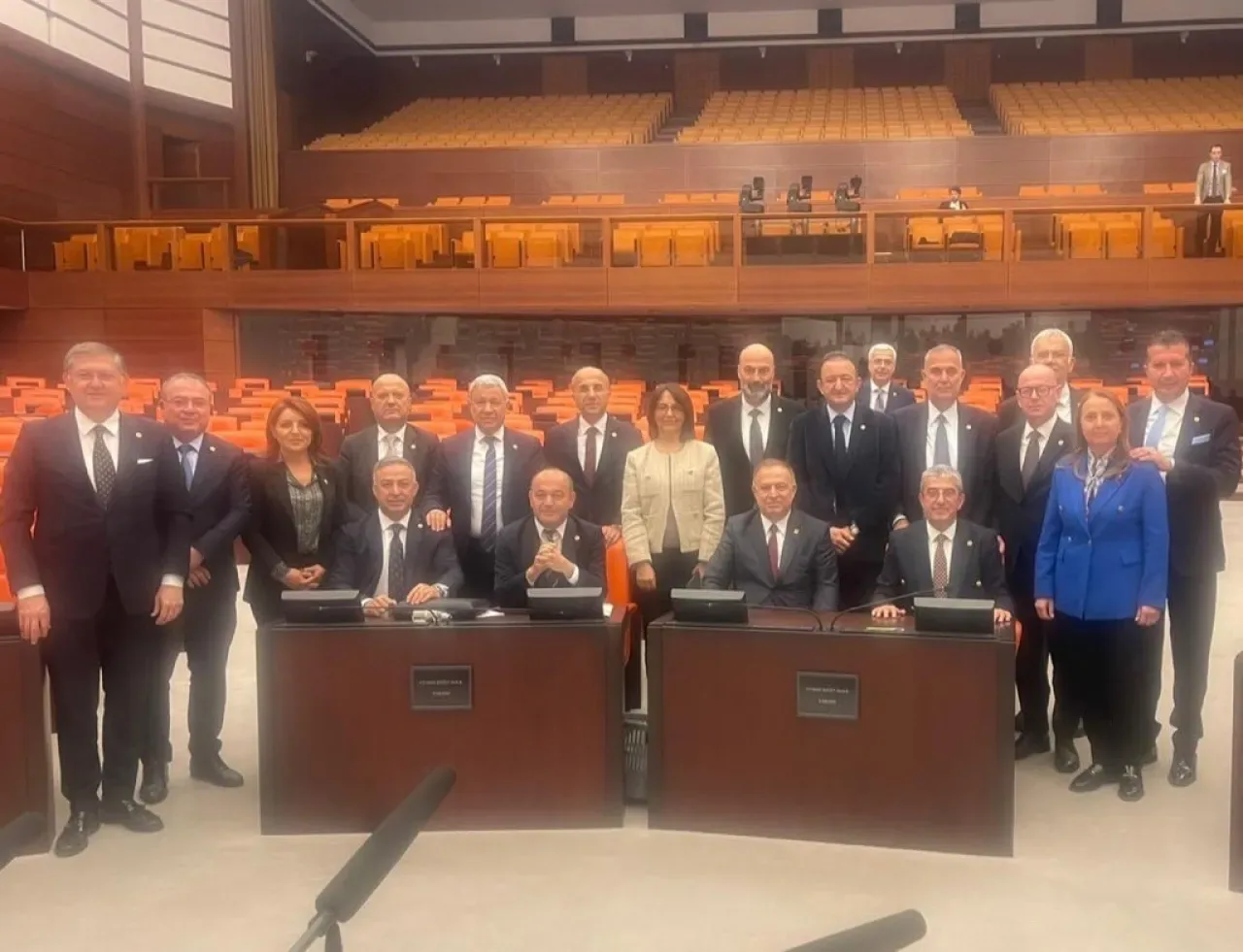 CHP'den Ek Vergi Paketine Karşı Çıkış: "Milletin Sofrasını Daraltan Düzenlemelere İzin Vermeyeceğiz" CHP'den Ek Vergi Paketine Karşı Çıkış: "Milletin Sofrasını Daraltan Düzenlemelere İzin Vermeyeceğiz"