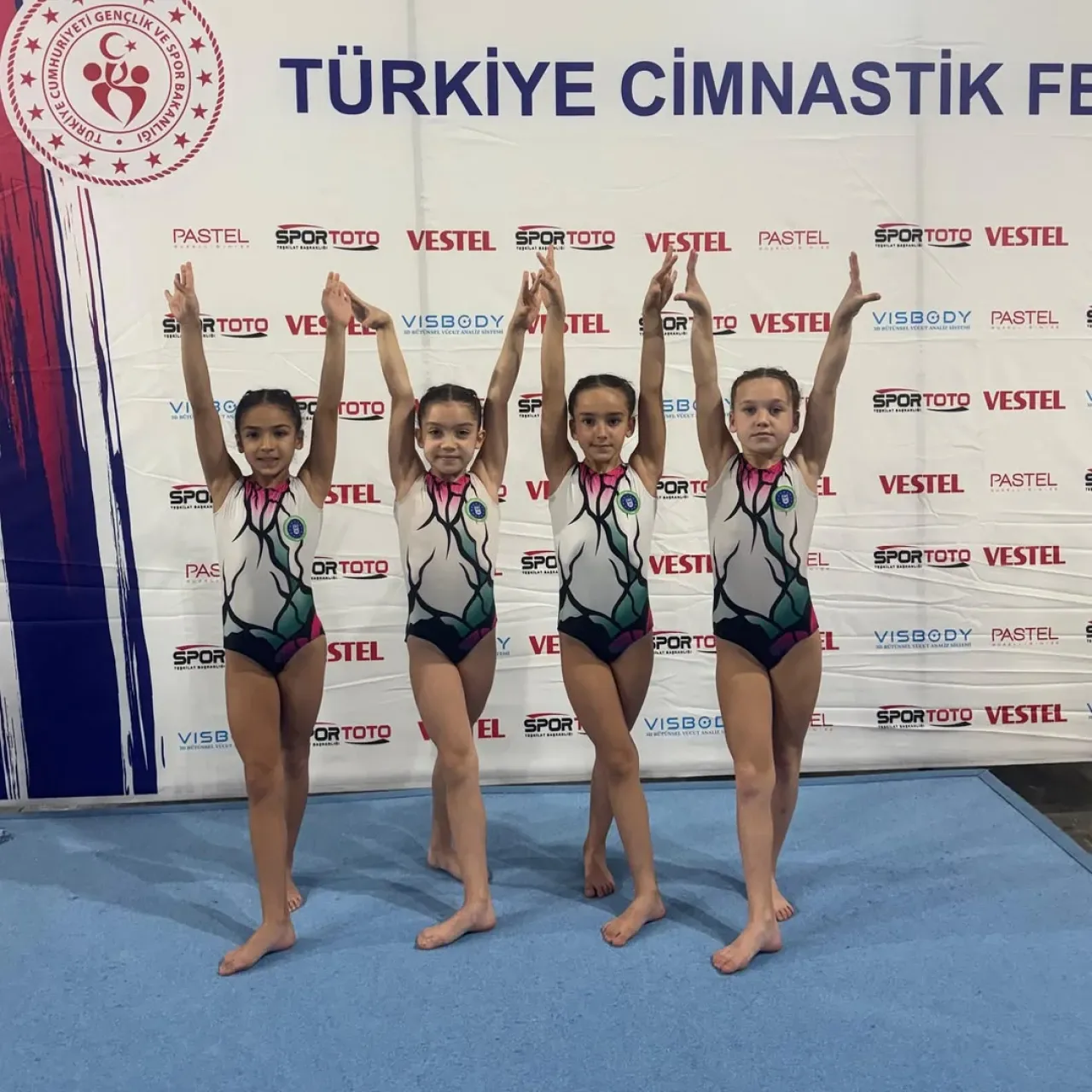 Bursa Büyükşehir Belediyespor Cimnastik Takımı, Türkiye Şampiyonası'ndan Alkışlanan Performansla Döndü Bursa Büyükşehir Belediyespor Cimnastik Takımı, Türkiye Şampiyonası'ndan Alkışlanan Performansla Döndü