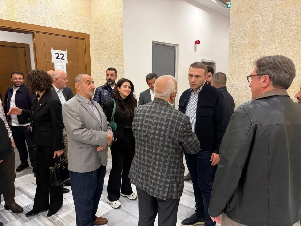 AK Parti Beyoğlu İlçe Başkanı Kasım Fırat, Örnektepe TOKİ'de İstişarede Bulundu AK Parti Beyoğlu İlçe Başkanı Kasım Fırat, Örnektepe TOKİ'de İstişarede Bulundu