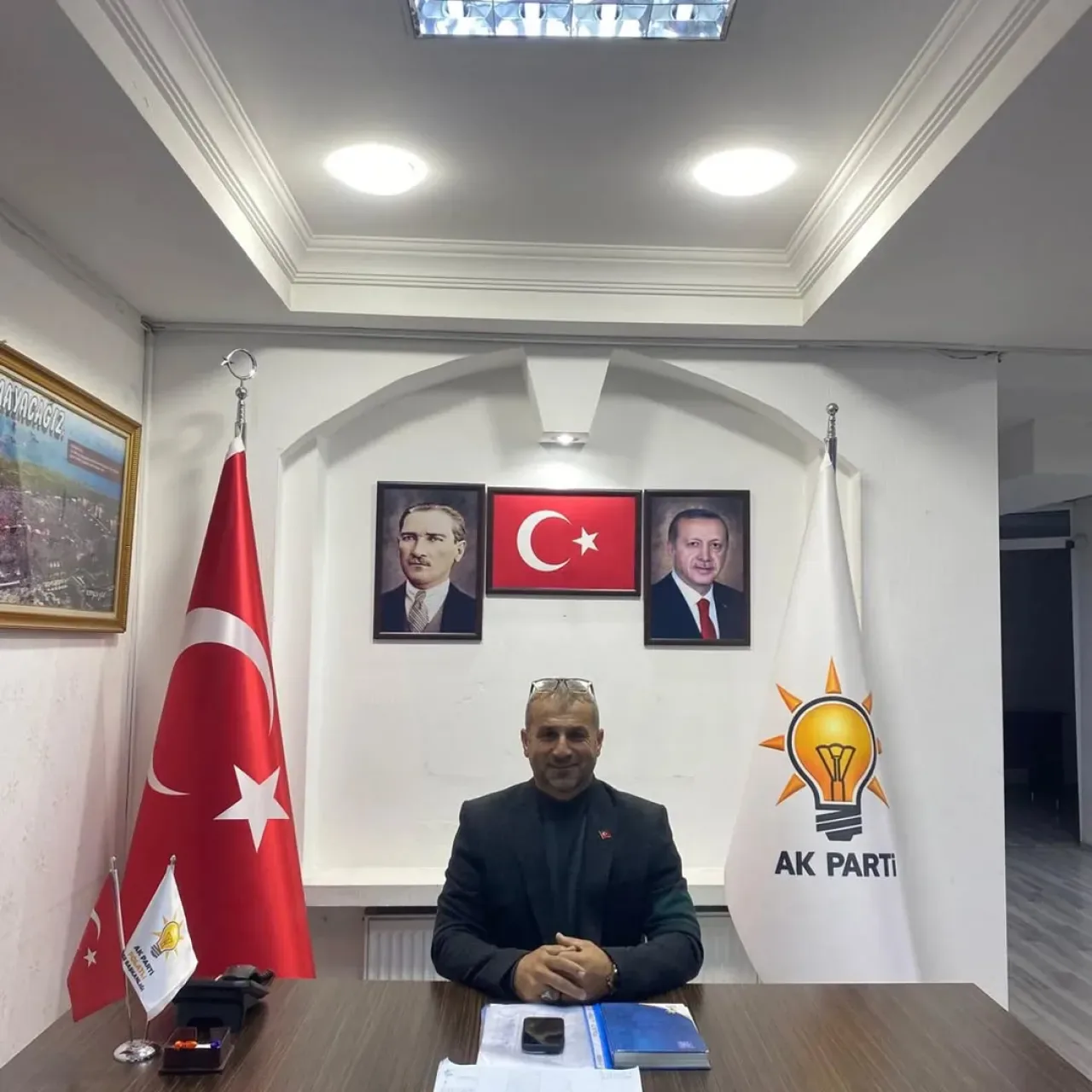 AK Parti Polatlı İlçe Başkanlığı'nda Nöbet Görevi Devam Ediyor AK Parti Polatlı İlçe Başkanlığı'nda Nöbet Görevi Devam Ediyor