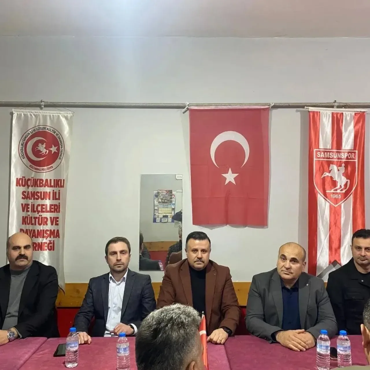 MHP Bursa, "Derdin Derdimiz" ve "Terörsüz Türkiye" Sohbet Programını Dernekte Gerçekleştirdi MHP Bursa, "Derdin Derdimiz" ve "Terörsüz Türkiye" Sohbet Programını Dernekte Gerçekleştirdi