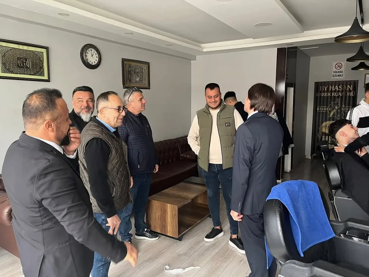 MHP Yenimahalle İlçe Yönetimi, Barıştepe Mahallesi Esnafını Ziyaret Etti MHP Yenimahalle İlçe Yönetimi, Barıştepe Mahallesi Esnafını Ziyaret Etti